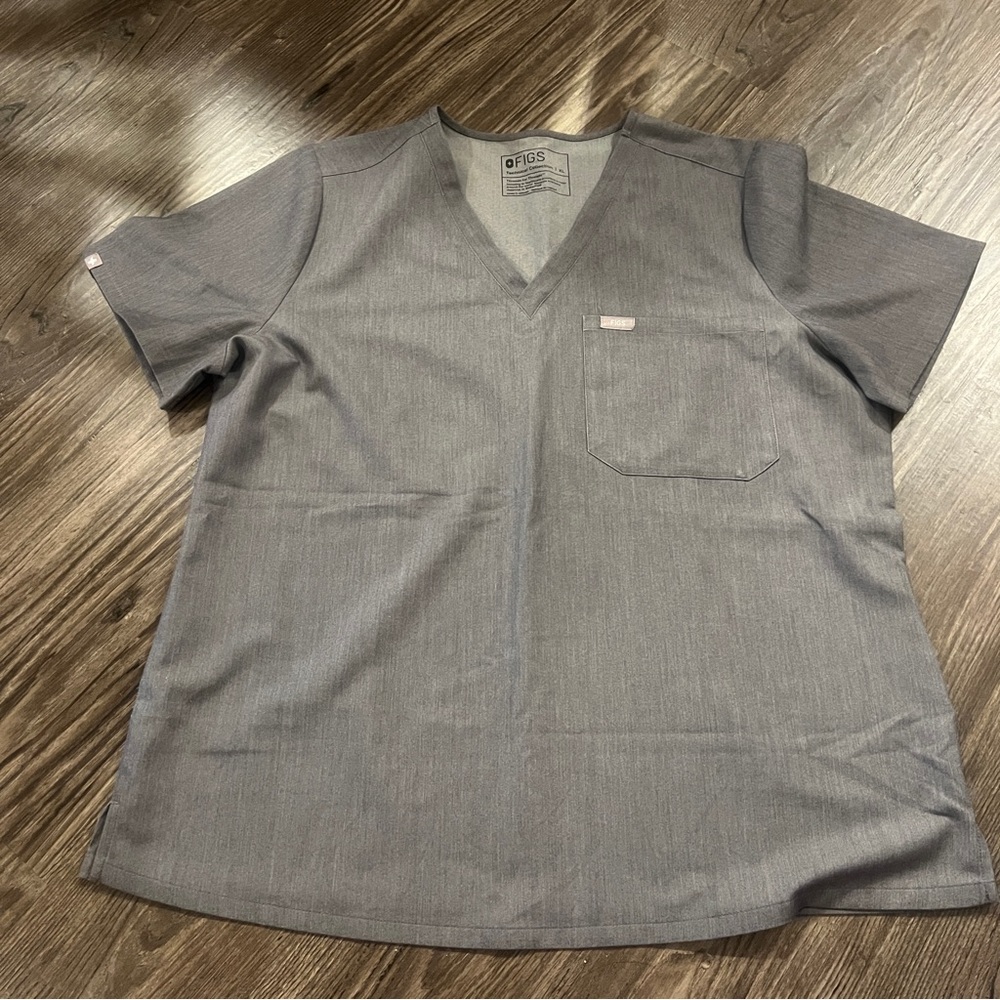 Figs gray scrub top